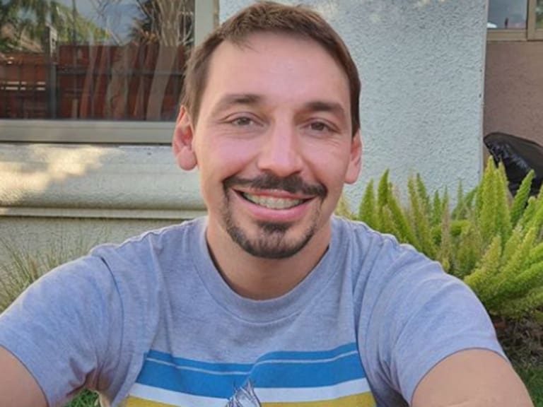 Rodrigo «Gallina» Avilés estrenó nuevo look y fue comparado con Krilin