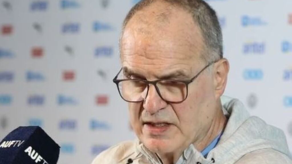 Marcelo Bielsa anticipó su debut ante Chile dirigiendo a Uruguay en clasificatorias: "Espero una expresión futbolística de cuidado"