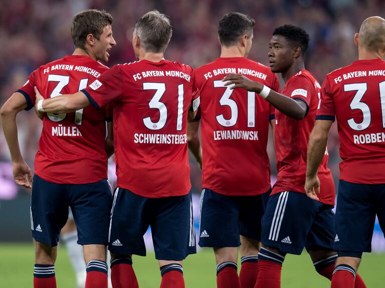 Excampeón del mundo y leyenda del Bayern Múnich anuncia el fin de su matrimonio con reconocida extenista