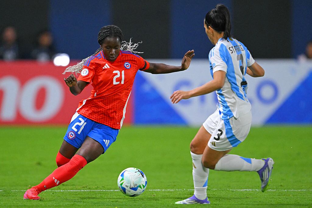 Chile y Argentina se miden por la fase grupal de la Copa América Femenina