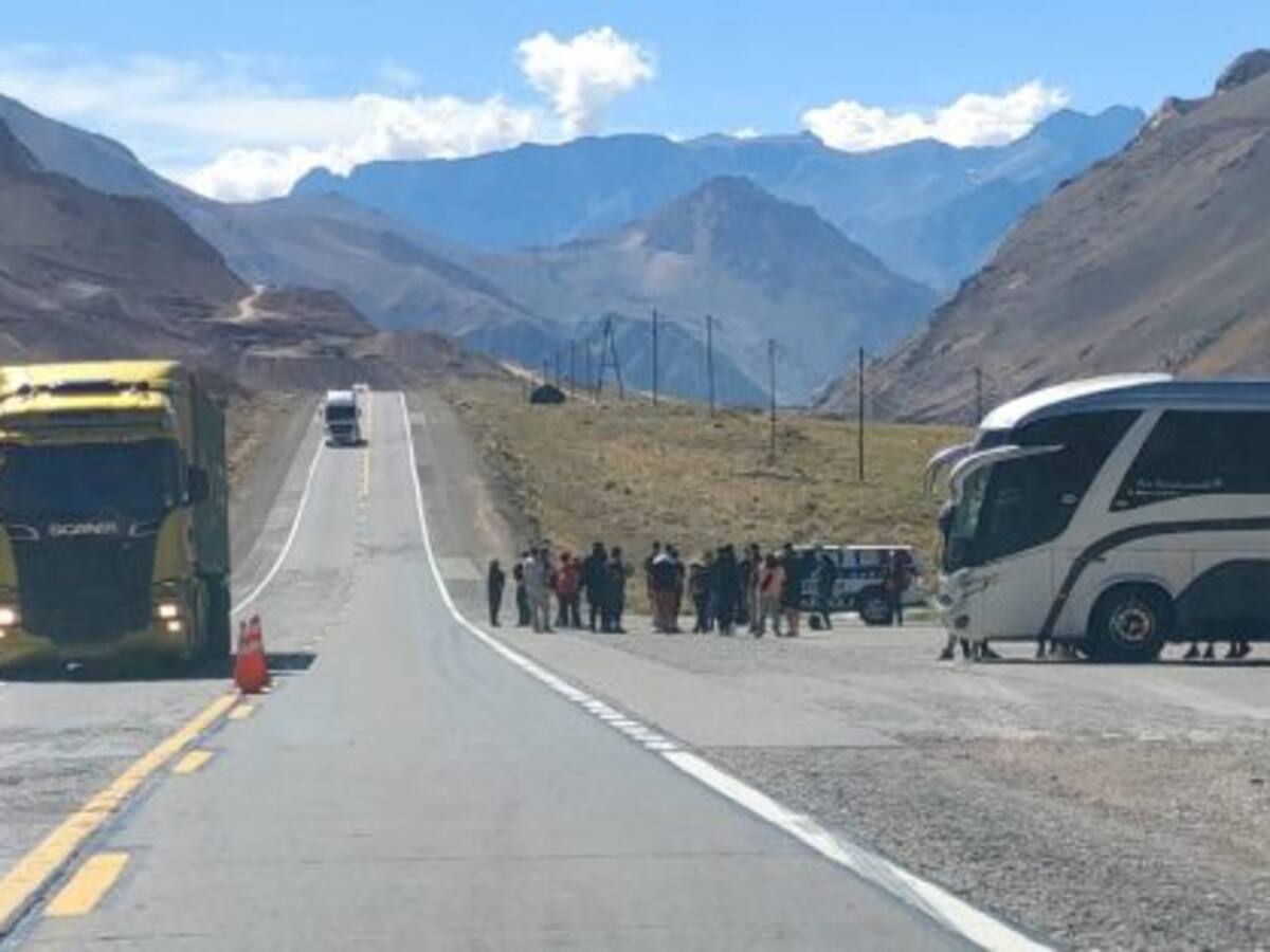 30 hinchas de Colo Colo son detenidos por diversos delitos en Mendoza