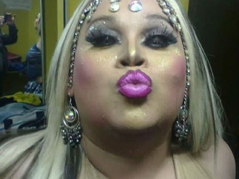 Al ritmo de «La batidora» despidieron a «Katiuska Molotov» en el Cementerio General