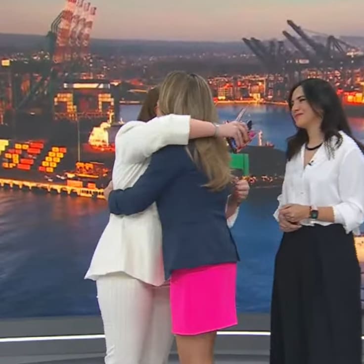 La despidieron en vivo y se emocionó hasta las lágrimas: querida periodista de TVN confirma salida del canal