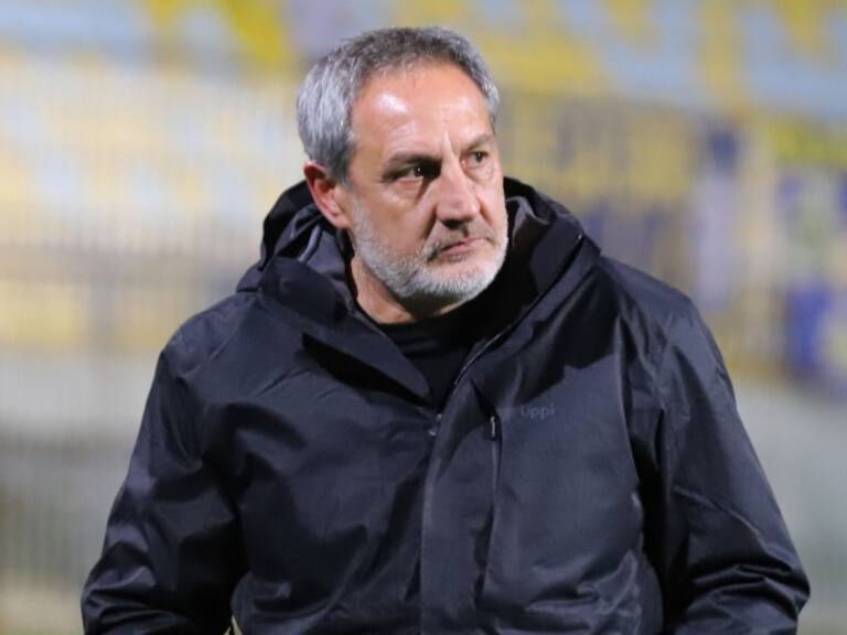 Complejo panorama para los granates: Deportes La Serena anuncia la salida del técnico Pablo Marini