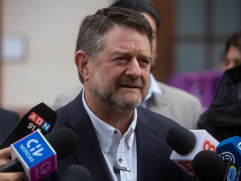 Agencia Uno | El gobernador de la región Metropolitana, Claudio Orrego