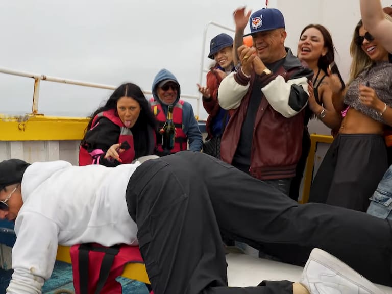 “Está muerto en televisión hace años, nadie lo pesca, nadie lo quiere (...) escoria de Chile”