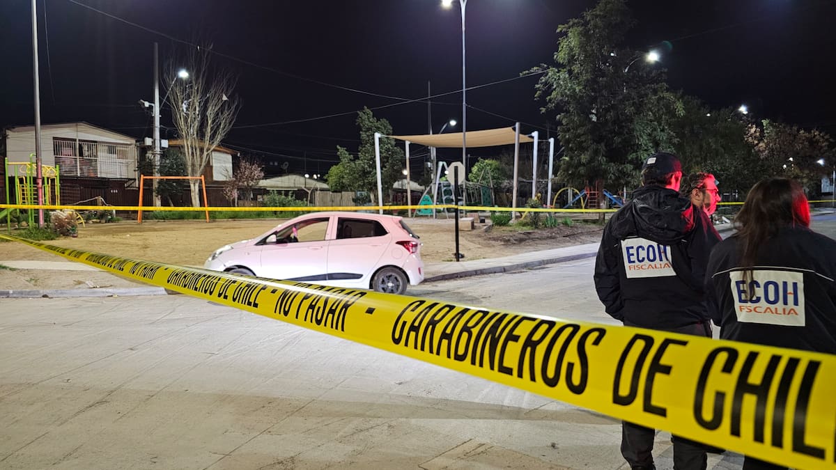 Balacera frente a iglesia evangélica deja cuatro personas heridas en Colina: investigan fallida venta de celular robado