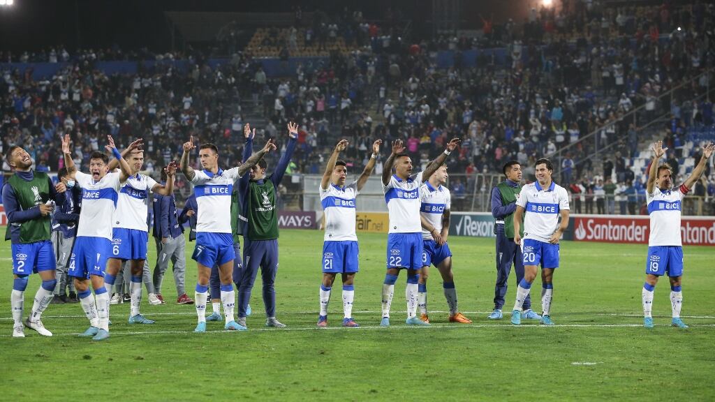 Con Isla a la cabeza: la formación de la UC para enfrentar a Sao Paulo por Copa Sudamericana