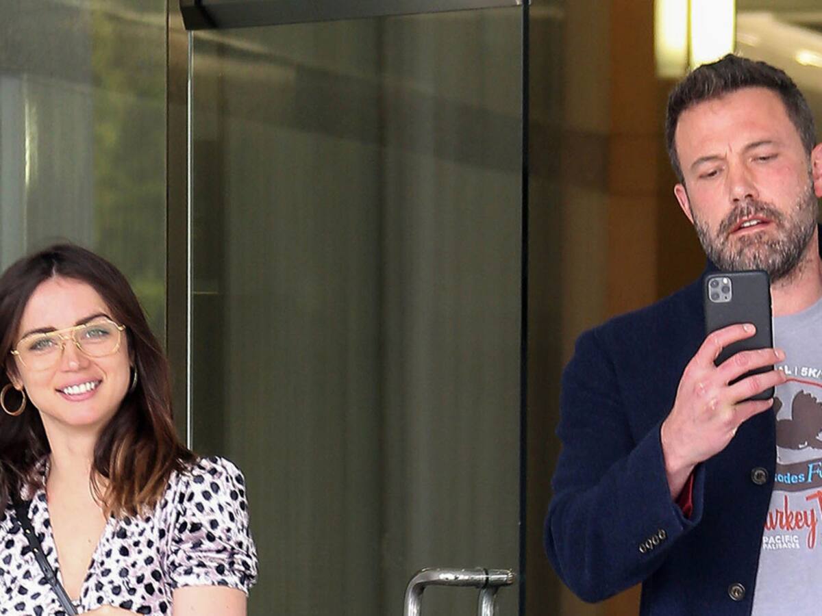Revista estadounidense asegura que Ana de Armas y Ben Affleck estarían esperando su primer hijo juntos