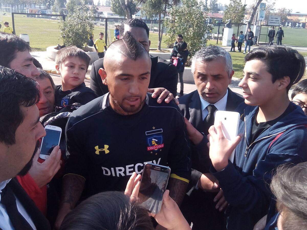 “Vamos para atrás”: Arturo Vidal pierde la paciencia en la negociación para volver a Colo Colo