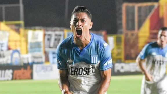 Óscar Opazo tras anotar un gol y revertir su complejo momento en Racing: "Fui paciente, tenía muchas ansias de jugar"