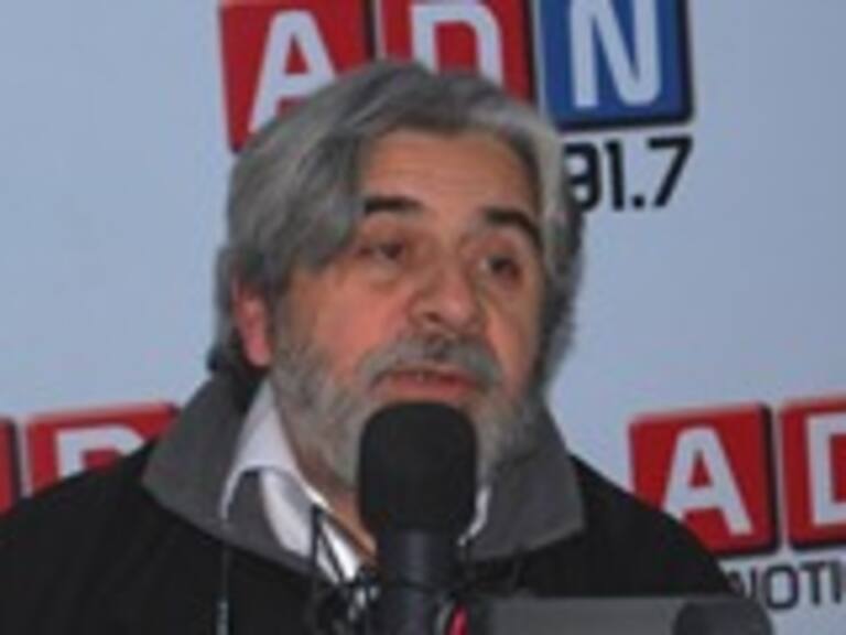 Roberto Poblete: »El actor siempre es político porque es una opinión desde el escenario»