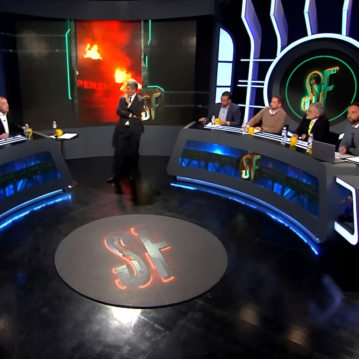 “Te vamos a descuartizar”: Panelista de “Sin Filtros” es blanco de fuertes amenazas de muerte