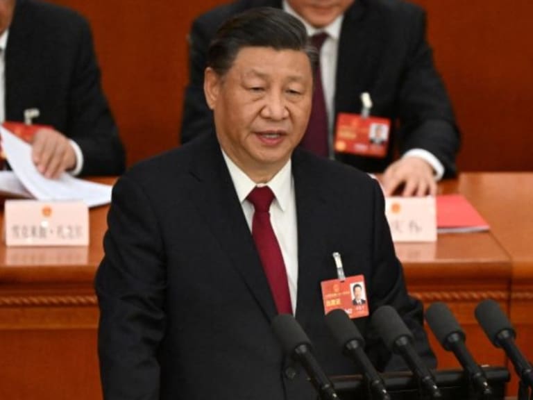 Xi Jinping planea visitar Rusia y conversar con el presidente de Ucrania Volodímir Zelenski
