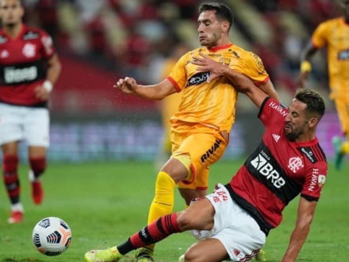 «Islaa, Islaaaa, Islaaa»: el «Huaso» tuvo un tremendo partido ante el Barcelona y se volvió a ganar a la hinchada del Flamengo