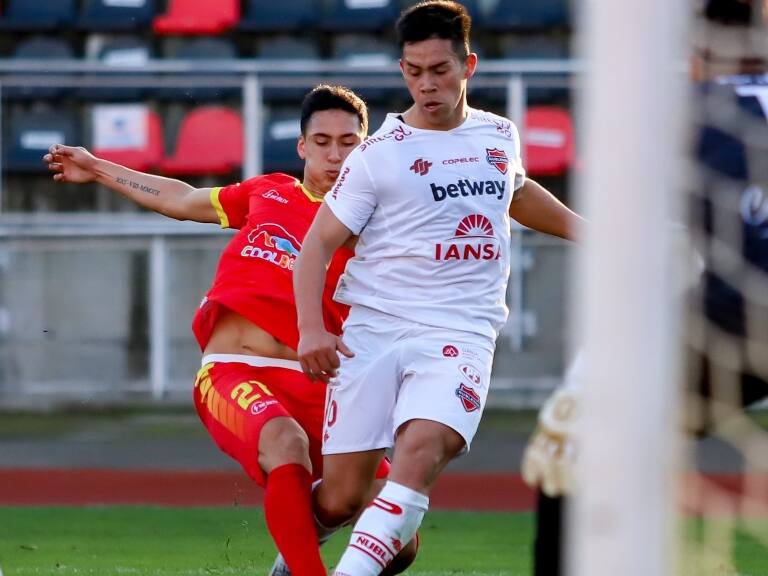 Ñublense extrema recursos y llega a los lanzamientos penales para eliminar a Independiente de Cauquenes en Copa Chile