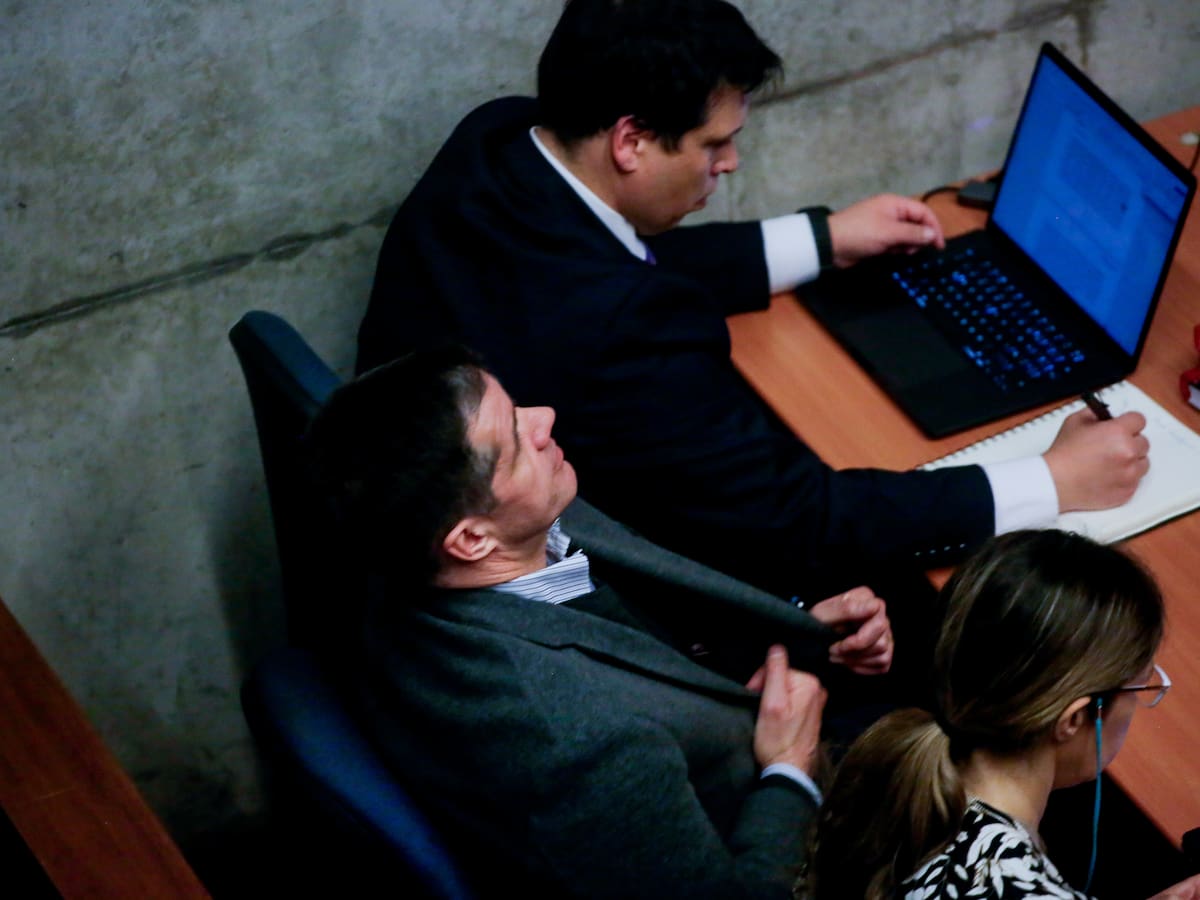 “Me quedé en la calle, no había...”: Víctima de Sartor cuenta su testimonio tras primer día de formalización