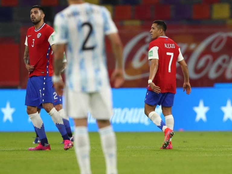 Chile rescató un valioso empate ante Argentina y quedó cerca de meterse en zona de clasificación al Mundial de Qatar 2022