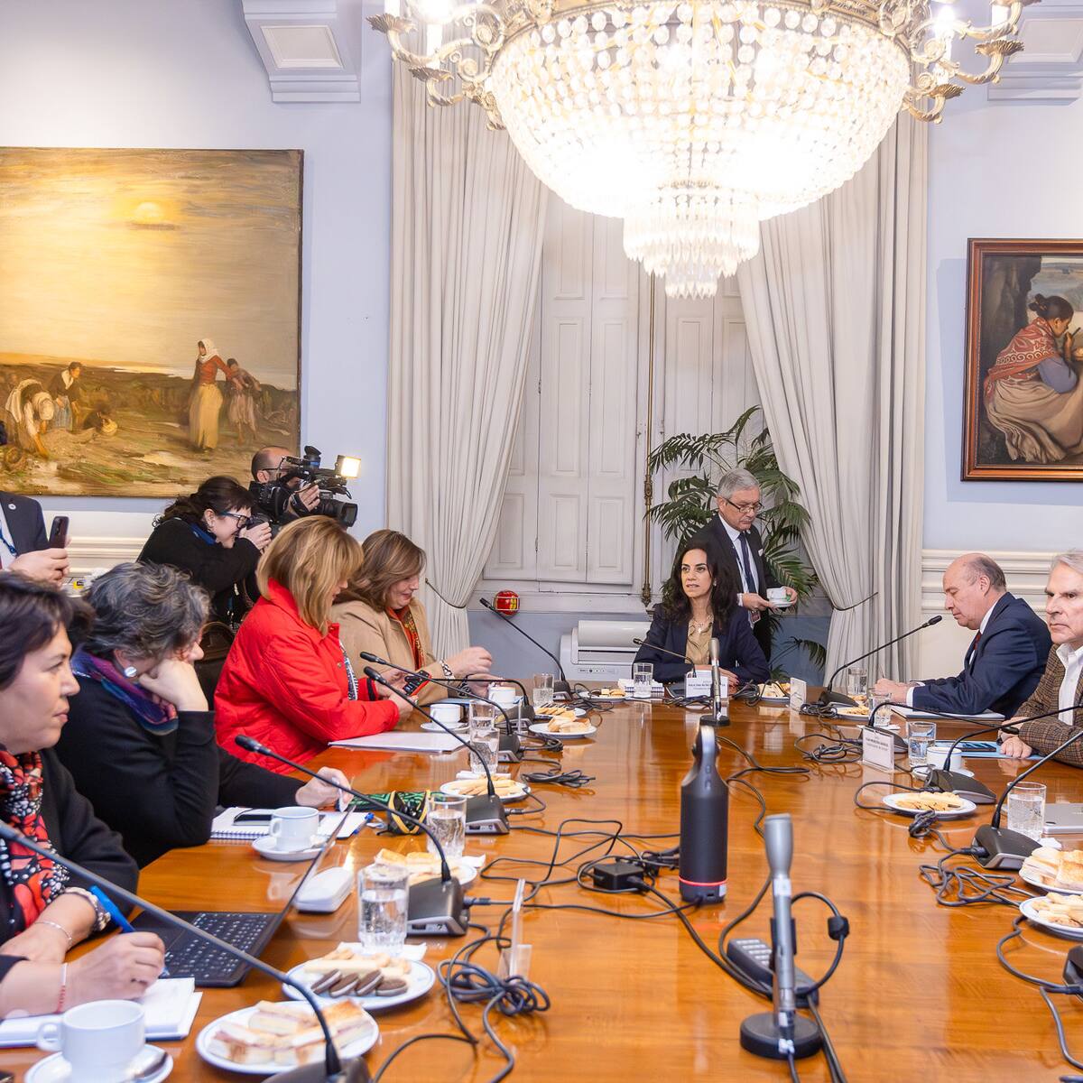 “Los plazos se van a cumplir”: ministro Quiroz tras participar en mesa política impulsada por el Senado en el marco de la megarreforma