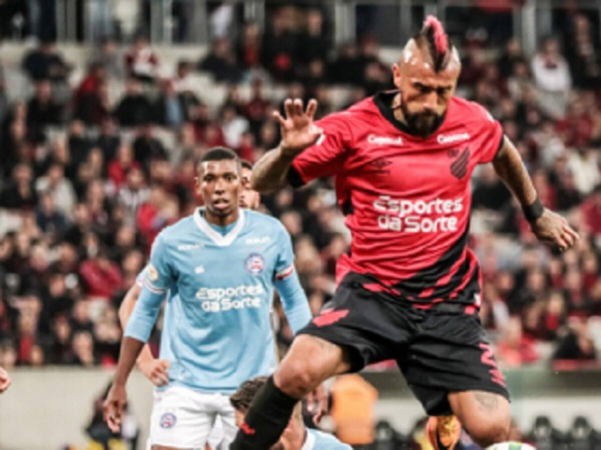 Arturo Vidal tritura a Jorge Sampaoli tras debutar por el Paranaense: «Es un perdedor que no sabe apreciar jugadores»