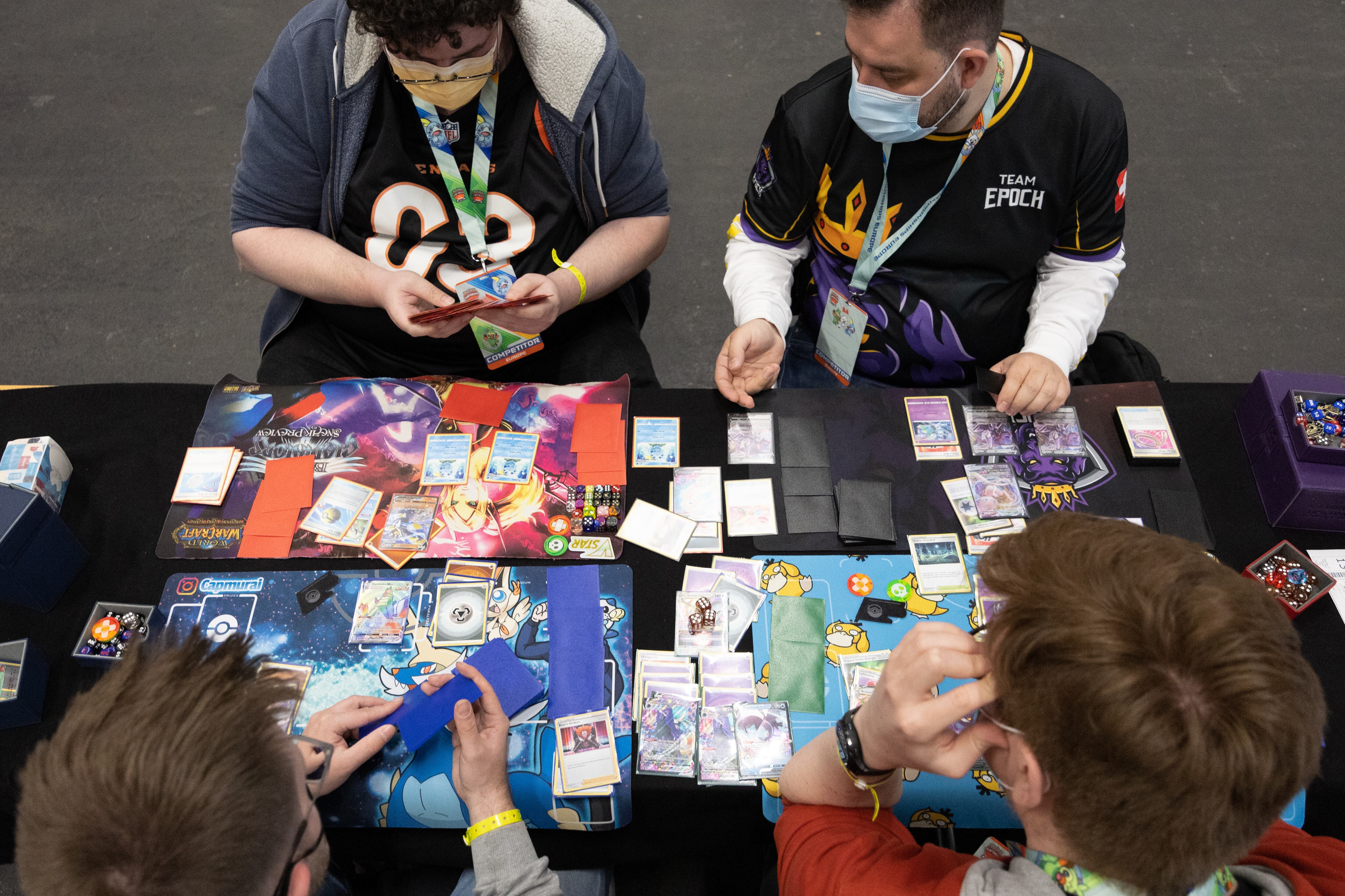 Un panorama para grandes y chicos: el festival que reunirá a fanáticos de los juegos de cartas en Santiago