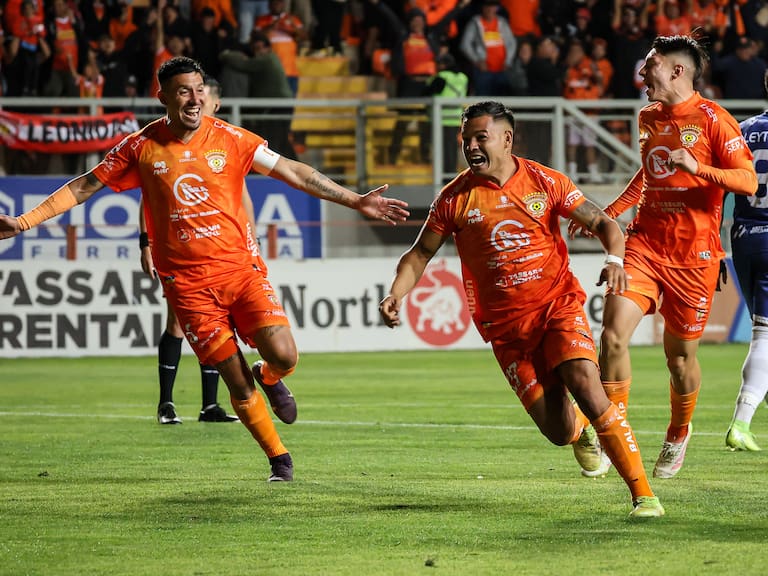 Cobreloa vence en polémico encuentro a Deportes Antofagasta para tomar el liderato de la Primera B