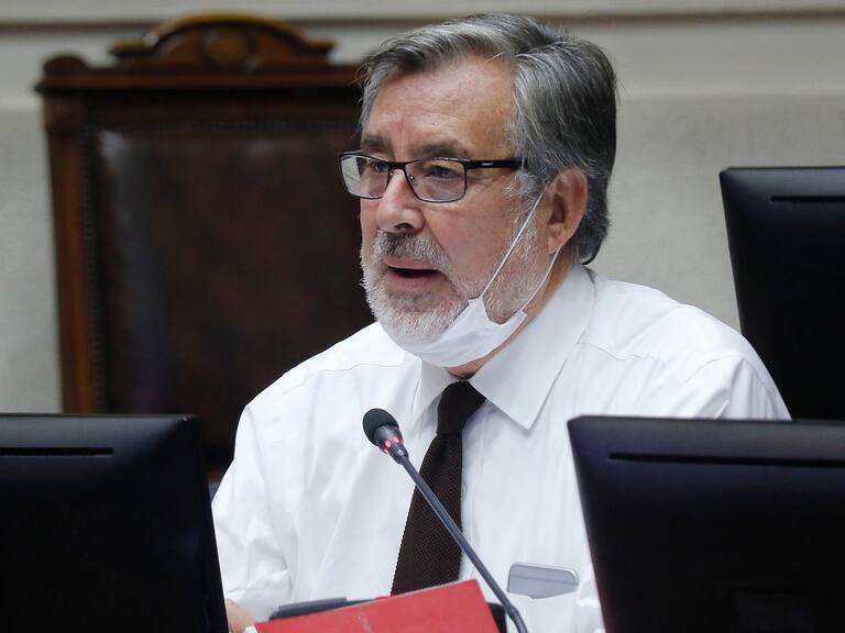 26 DE MARZO DE 2020/VALPARAISOEl senador Alejandro Guillier, durante la sesion especial del Senado.
FOTO: LEONARDO RUBILAR CHANDIA/AGENCIAUNO