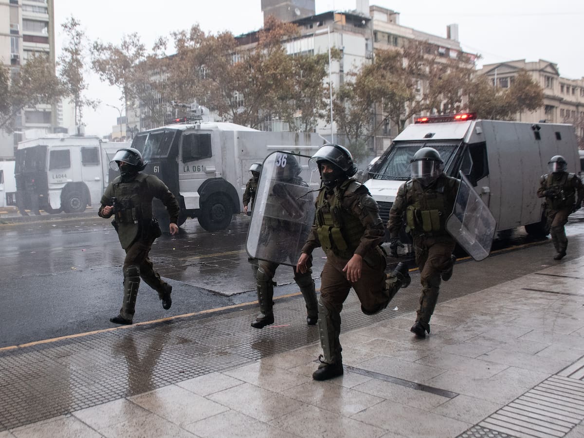 “Se acabó la impunidad”: Ingresan proyecto “Antibarricadas 2.0” para castigar cortes de calles y paralizaciones en el Metro