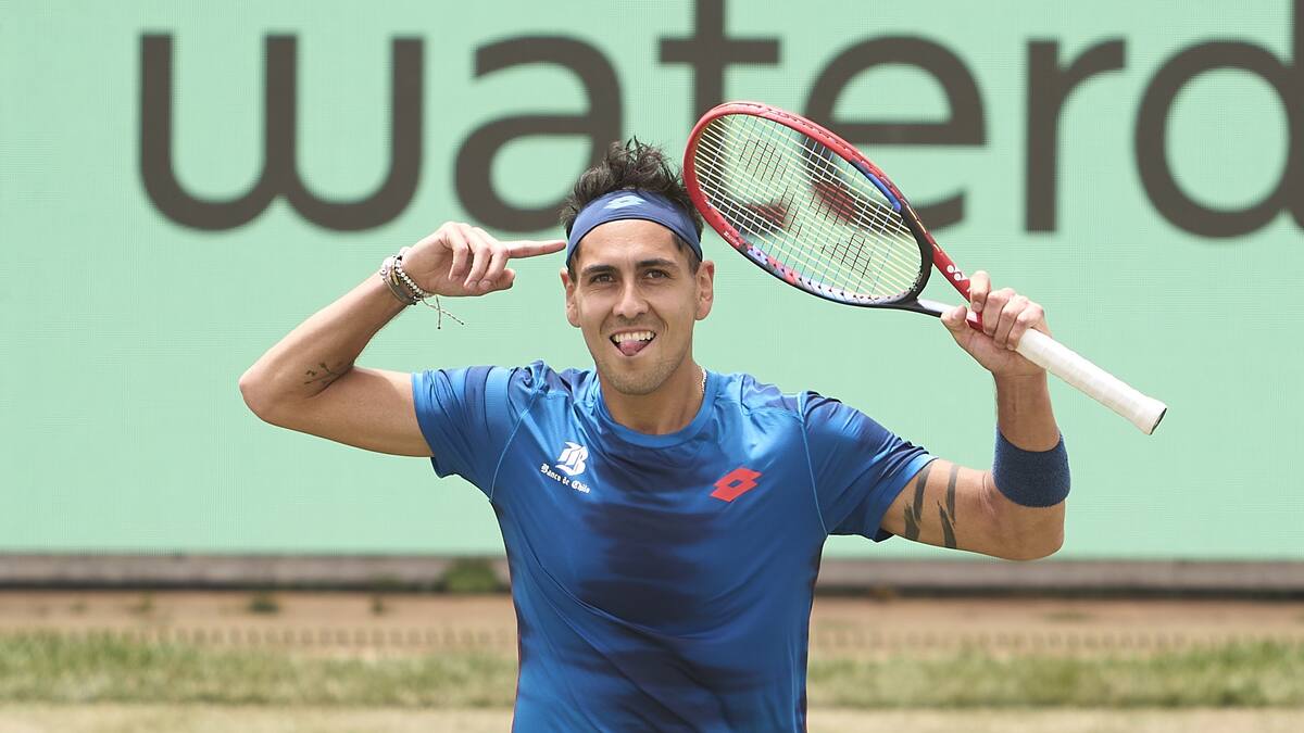 Alejandro Tabilo cierra su gran año con un duelo contra Tomás Etcheverry: a qué hora y dónde ver el partido este viernes