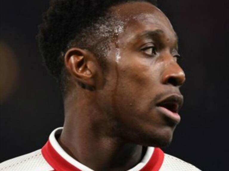 Danny Welbeck sufrió escalofriante lesión en duelo del Arsenal por Europa League