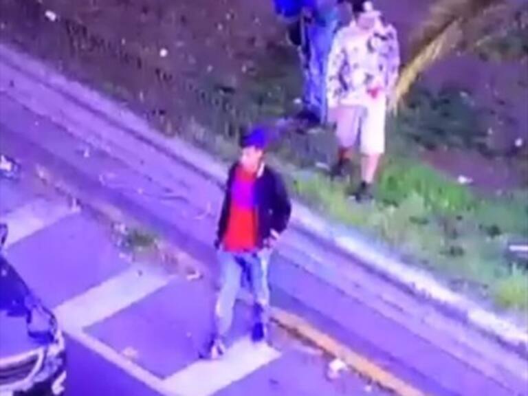 Desbaratan banda juvenil que robaba celulares a conductores en Estación Central