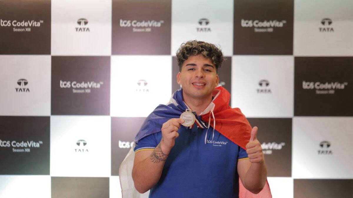 Joven chileno brilla, roza el título y queda entre los mejores programadores del mundo