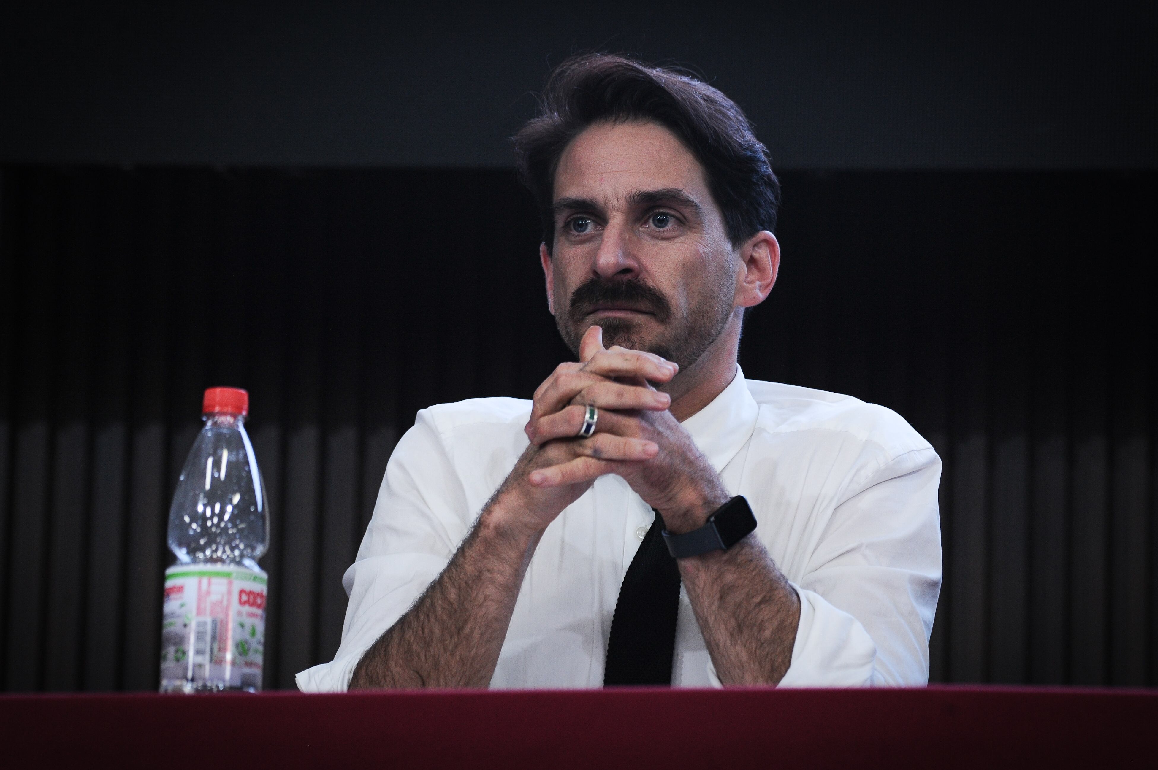 Derrota de Winter desata crisis en el Frente Amplio: críticas apuntan a jefa de campaña y equipo de estrategia