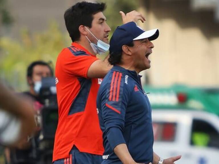 No aguantó más: Esteban Valencia renunció a la banca de la U tras la derrota ante Curicó