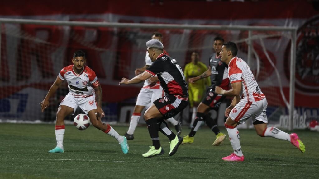 Deportes Copiapó iguala con Ñublense y deberá esperar para asegurar su permanencia en Primera División