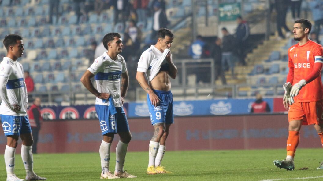 Histórico de la UC confía en Holan y pide no "alarmarse": "El equipo puede perfectamente aspirar a pelear este campeonato"