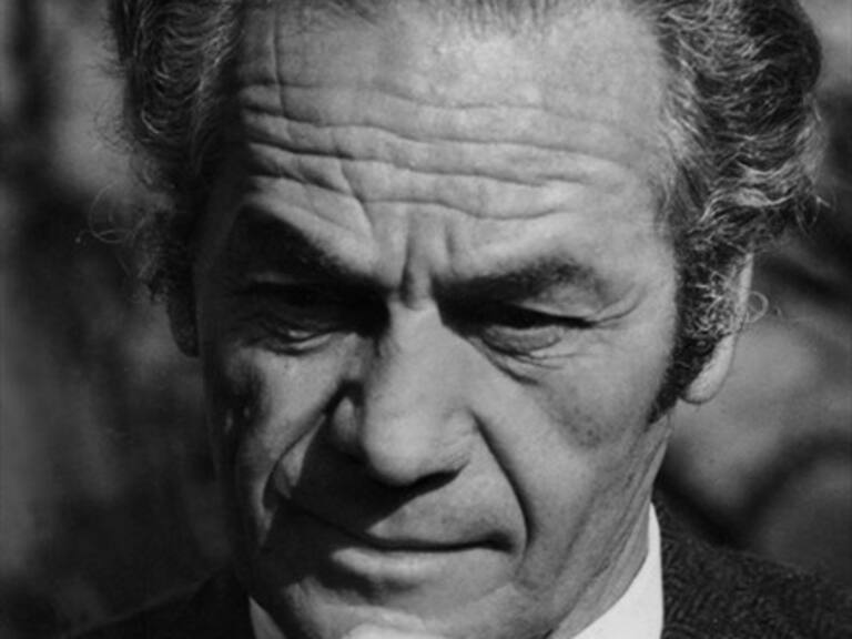 Nano Parra llamó a salir a la calle y bailar cueca: «Nada de llorar. Los muertos mueren y se van»