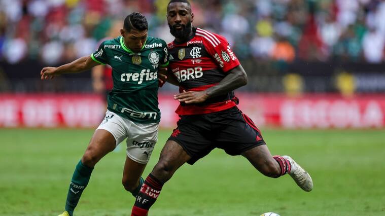 Sólo Arturo Vidal vio acción: Flamengo cae en una frenética definición de la Supercopa de Brasil ante el Palmeiras