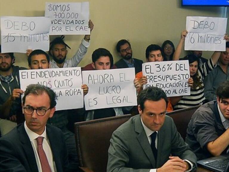 Comisión investigadora del CAE busca declaraciones de exministros, el contralor y Ricardo Lagos