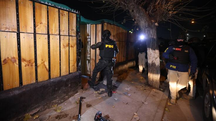 Realizan allanamientos por drogas, armas y homicidios en El Bosque: operativo estaría ligado a crimen ocurrido en marzo