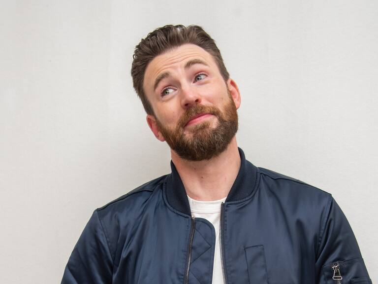 La divertida reacción de Chris Evans tras publicar por error una foto íntima suya
