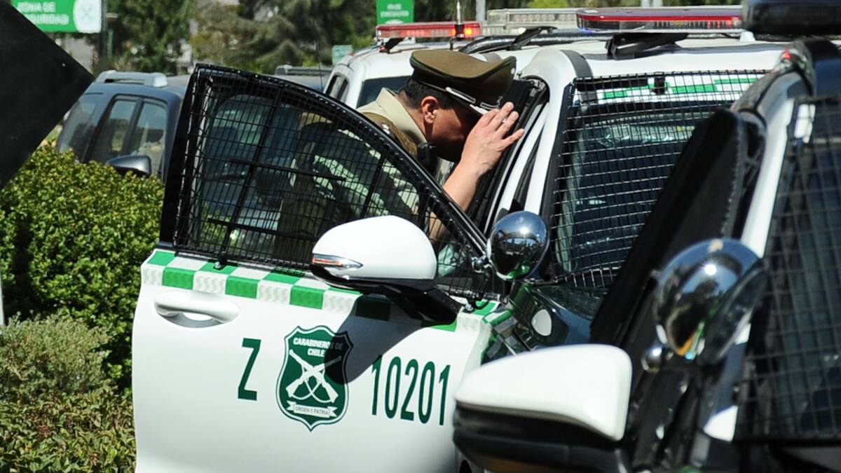 Joven se encuentra grave tras ser baleado en el cuello en Santiago: aseguró haber huido de una encerrona