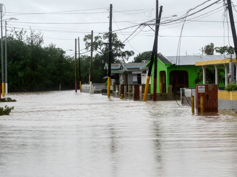 Huracán Fiona deja calles inundadas en el municipio Salinas de Puerto Rico