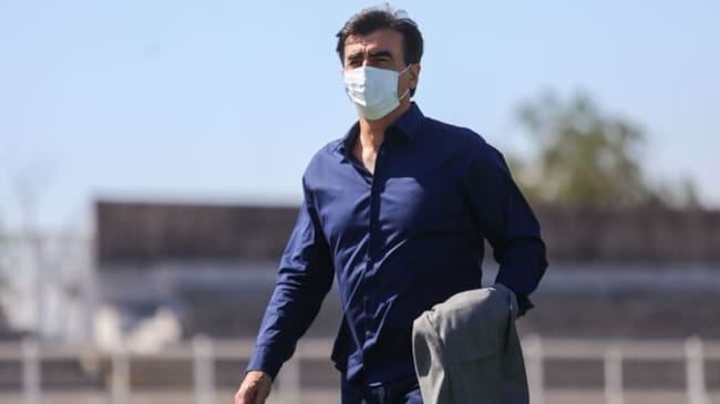 Gustavo Quinteros le hace el quite a la Roja: "No me enfoco en otra cosa que no sea Colo Colo"
