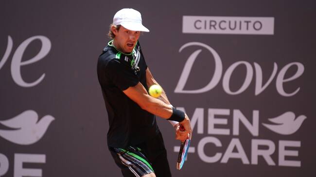 Nicolás Jarry cae ante Juan Pablo Varillas pero aún puede entrar al cuadro de Roland Garros