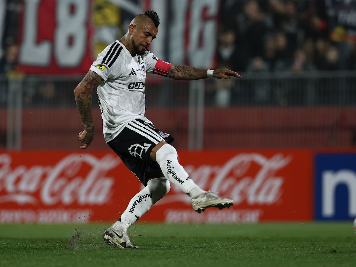 Vidal proyecta su futuro en Colo Colo: “Me siento con muchas ganas de seguir jugando”