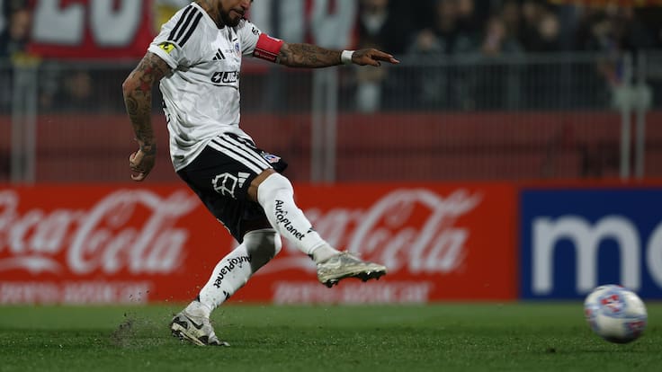 Vidal proyecta su futuro en Colo Colo: “Me siento con muchas ganas de seguir jugando”