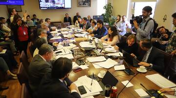 Comisión de Hacienda despacha proyecto de reforma previsional para su discusión en sala