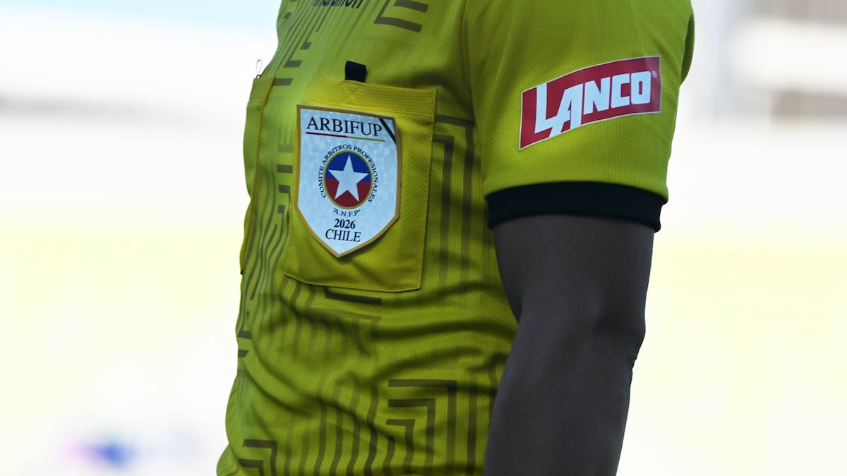 ¿Habrá minuto de hidratación o cámaras corporales en el fútbol chileno? Roberto Tobar actualiza el reglamento