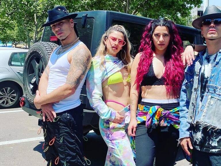 Karla Melo, Kamila Melo y los Power Peralta